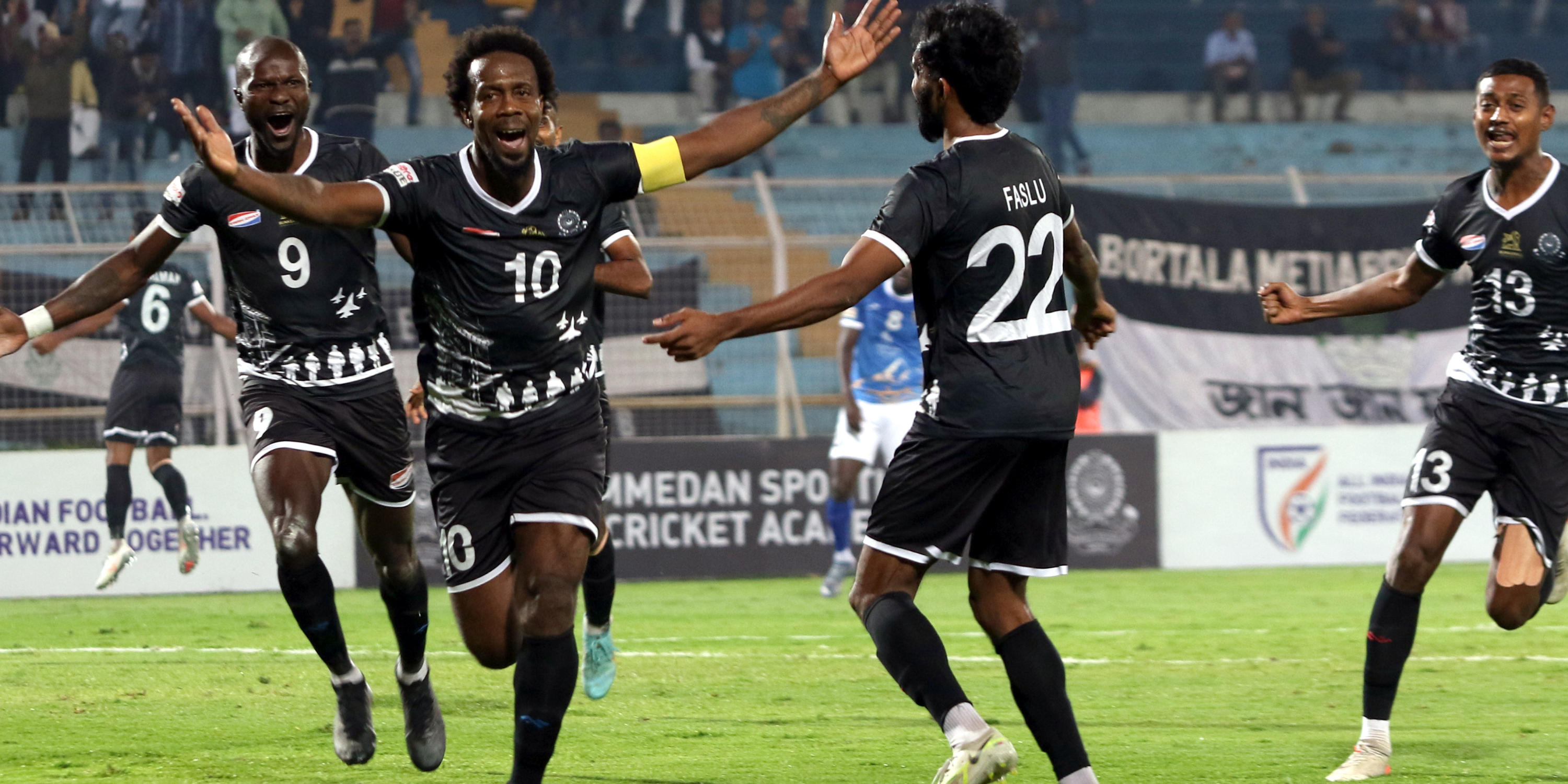 Mohammedan Sporting defeat Real Kashmir in a close battle