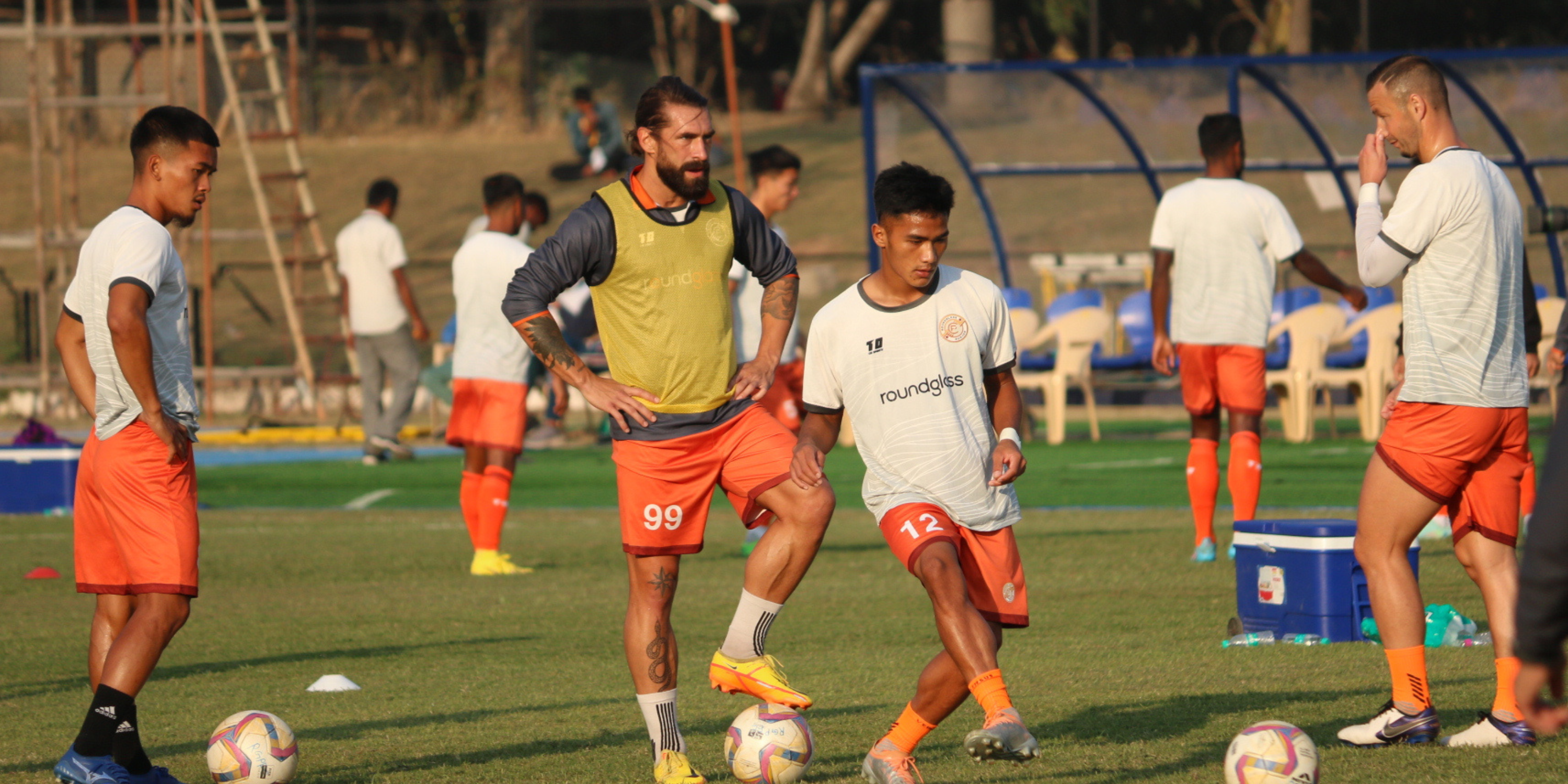 RoundGlass Punjab host Gokulam Kerala in heavyweight contest