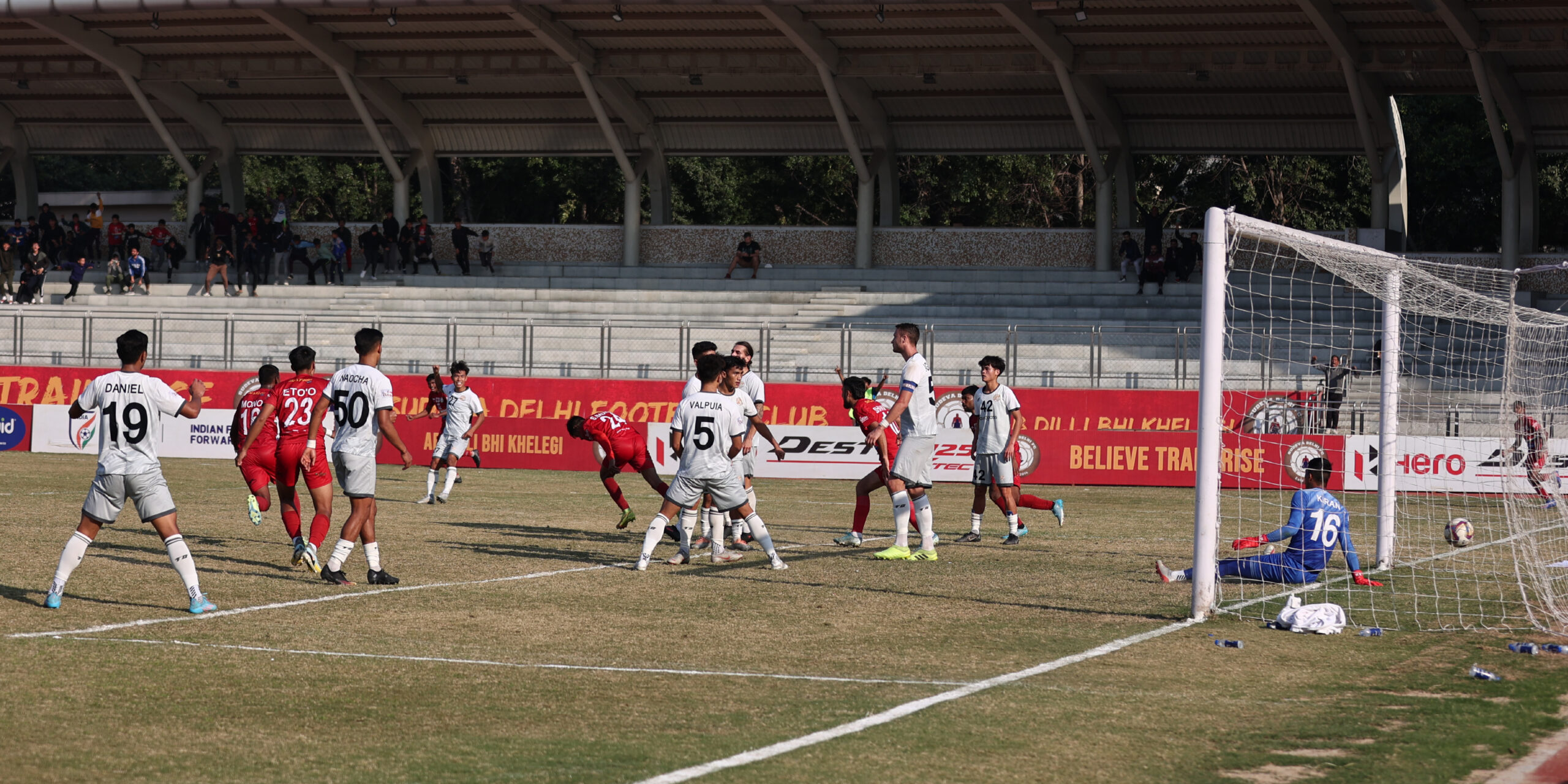 Drama at the death as Sudeva Delhi snatch a point against RoundGlass Punjab