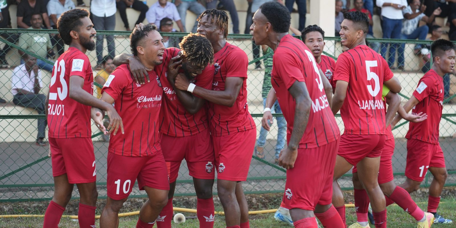 Churchill Brothers send 8-man Shillong Lajong packing to climb atop the ladder 