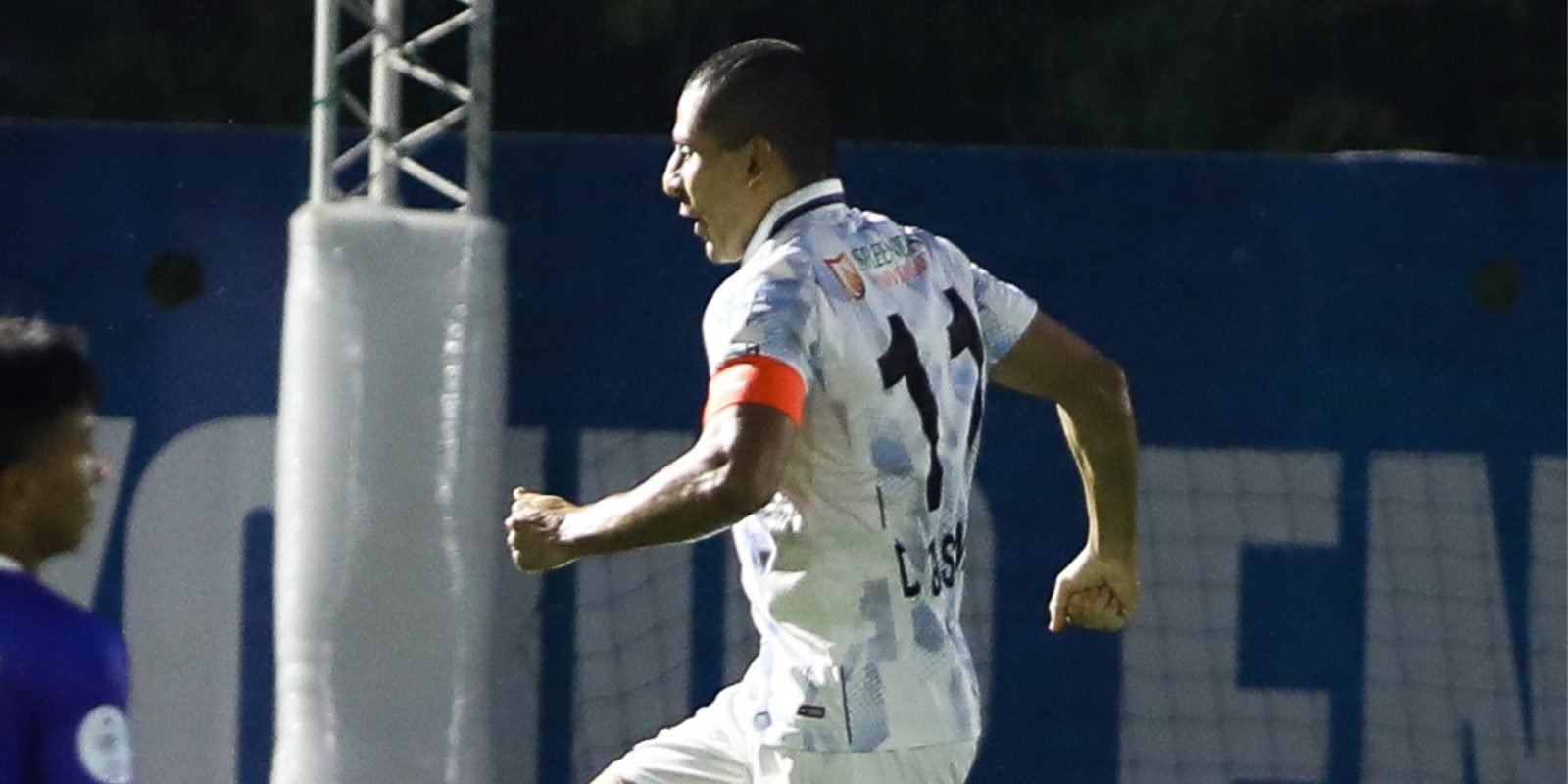 Sreenidi Deccan edge Chanmari to stay in title race