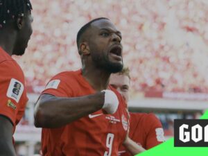 'Toronto erupts' - Larin equalises for Canada