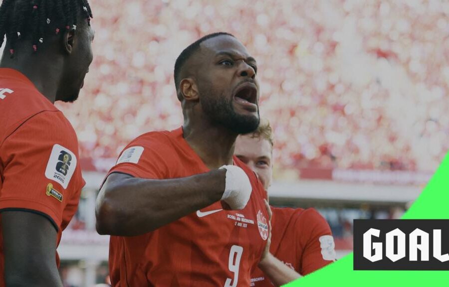 'Toronto erupts' - Larin equalises for Canada