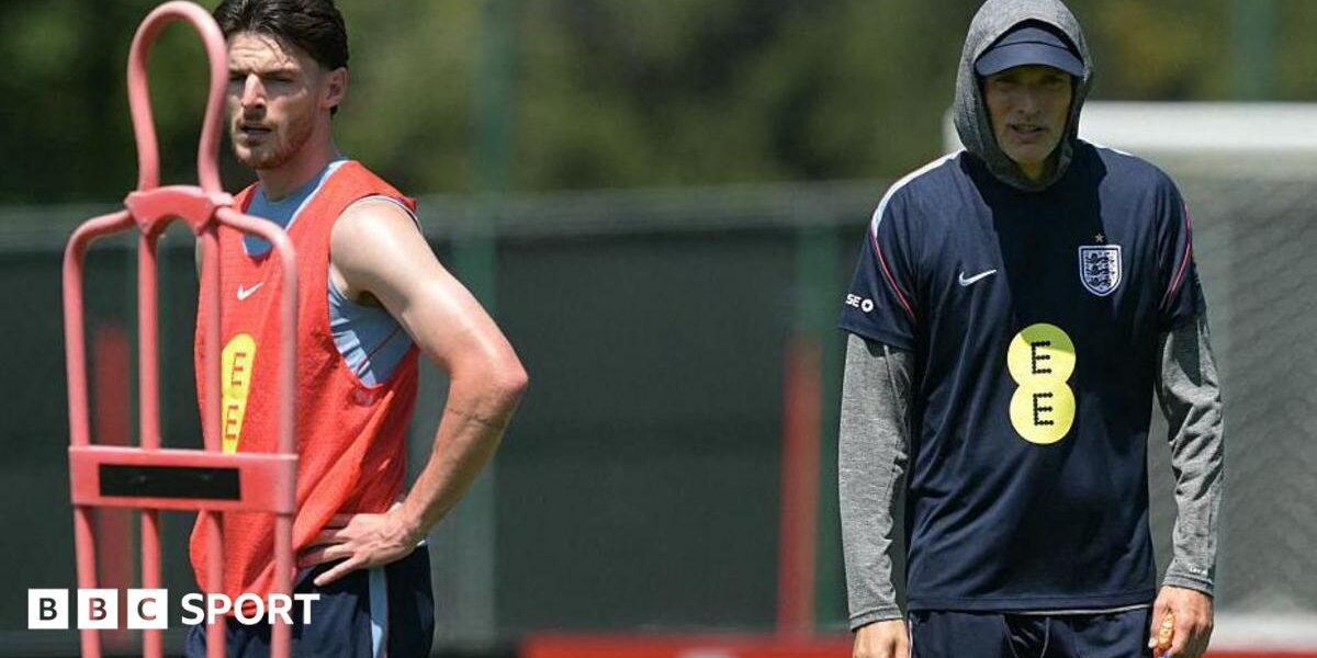 Cooling hoodies help England staff combat World Cup heat