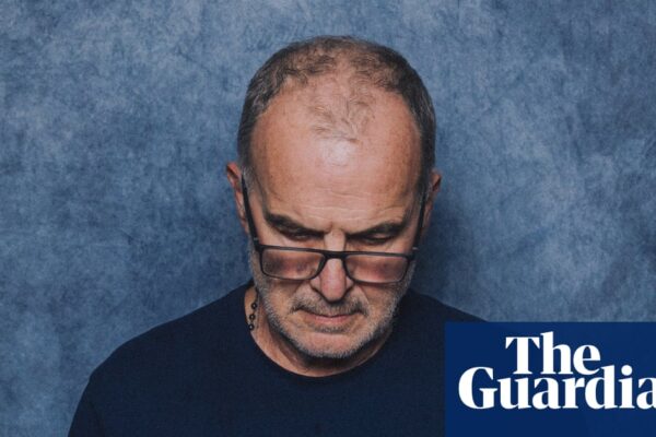 ‘I’m not a model!’ Uruguay’s Bielsa defends bizarre World Cup portrait shoot