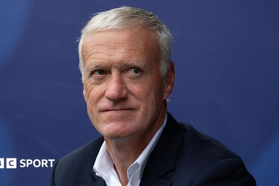 Deschamps returns to France after death of his mother