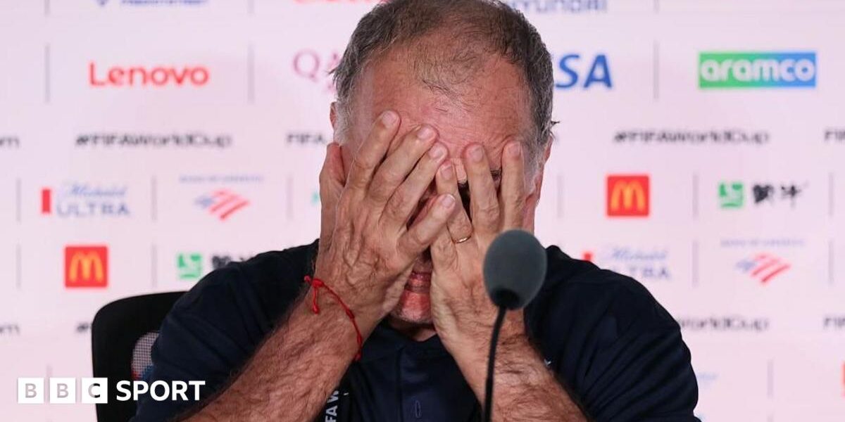 ‘I leave nothing’ – the end of ‘toxic’ Bielsa’s Uruguay reign