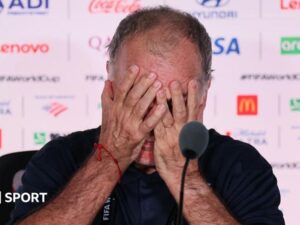 ‘I leave nothing’ – the end of ‘toxic’ Bielsa’s Uruguay reign