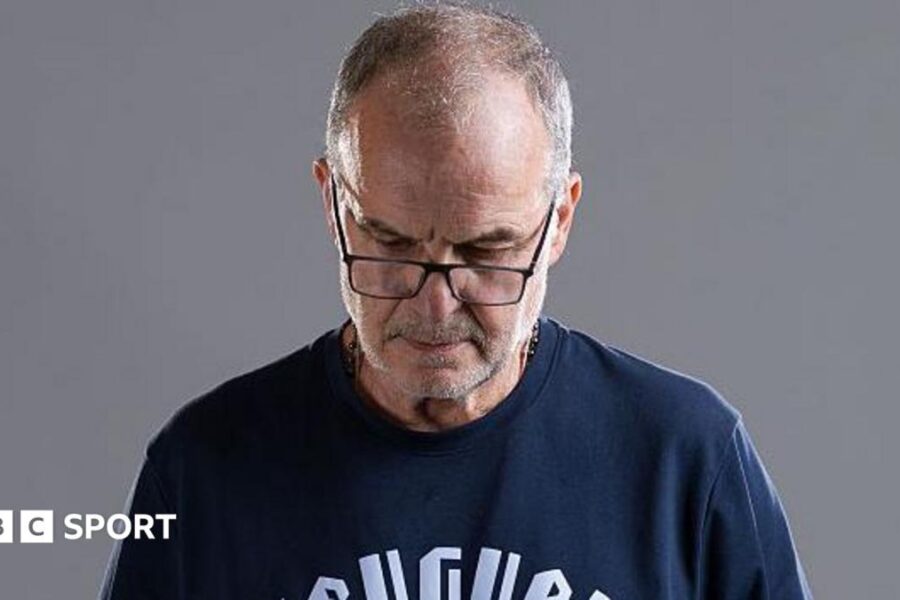 'Not a model' - Bielsa refuses to engage with World Cup photoshoot