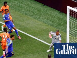 Côte d’Ivoire into World Cup knockouts for first time as Pépé finishes off Curaçao