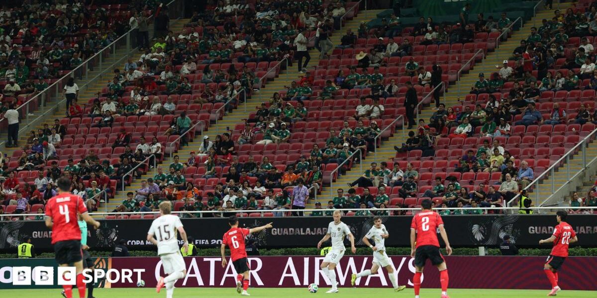 Fans on concourses instead of in seats, claims Fifa