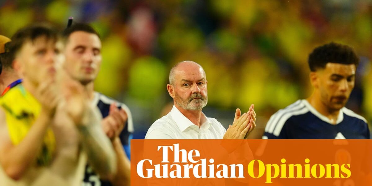 The great paradox of Scotland’s World Cup. The fans, superb. The team? Dismal | Ewan Murray