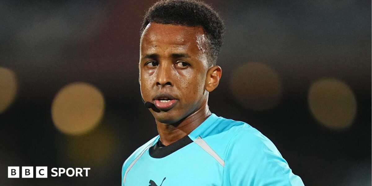 Fifa to pay Somali referee Artan full World Cup fee