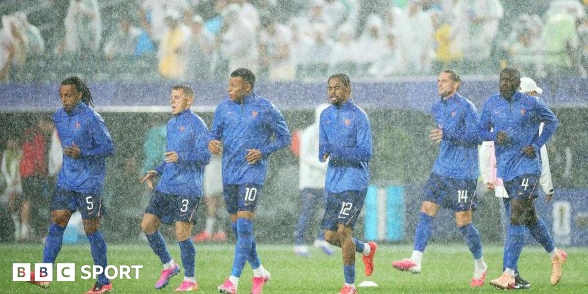What France & Iraq did during ‘mentally draining’ two-hour weather delay