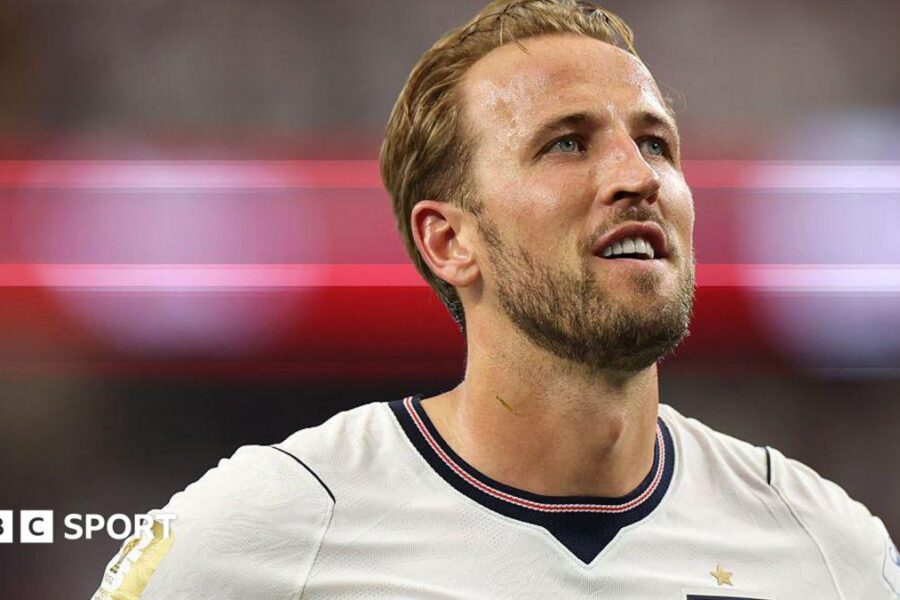 Kane is England's greatest striker, says Lineker
