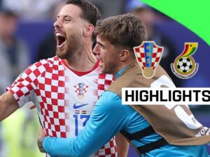 Croatia beat Ghana to reach knockout stages