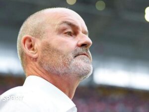 Clarke steps down as Scotland boss after World Cup exit