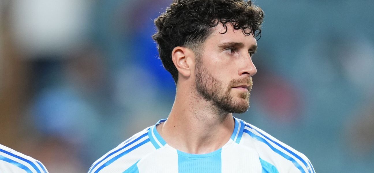 Tottenham’s Senesi called up to Argentina squad
