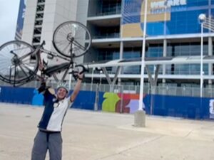 World Cup Daily LIVE: Germany fan cycles over 26,0…