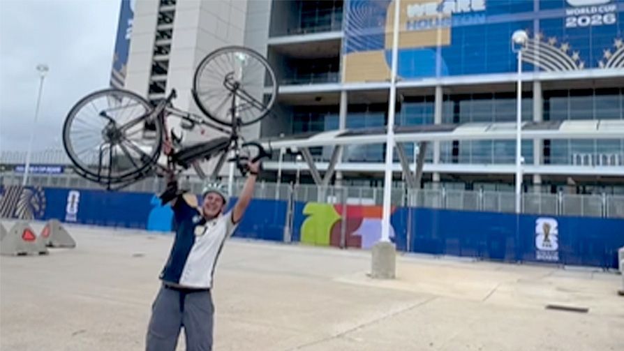 World Cup Daily LIVE: Germany fan cycles over 26,0…