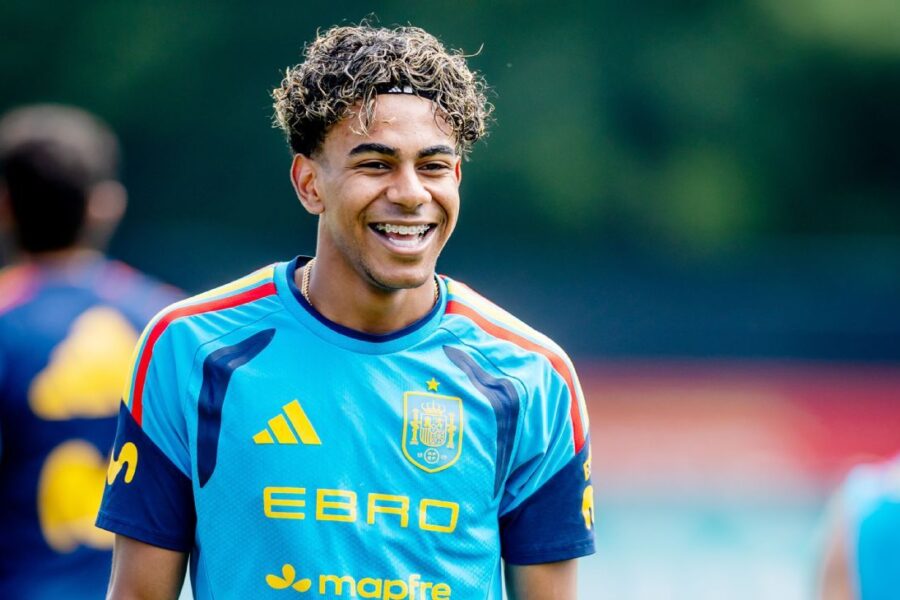 Yamal on bench for Cape Verde clash - Spain boss