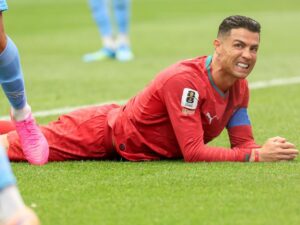 World Cup Daily: Congo DR fans hit Ronaldo with th...
