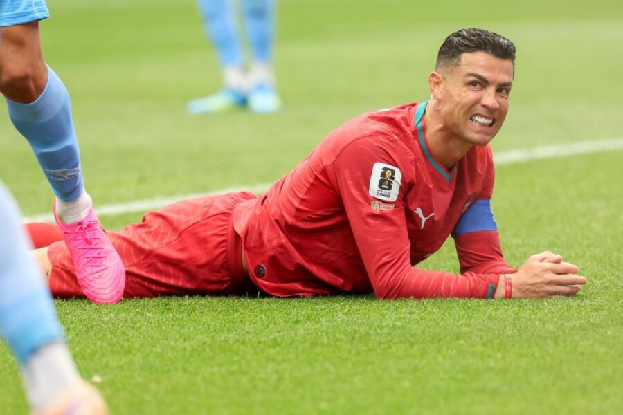 World Cup Daily: Congo DR fans hit Ronaldo with th...