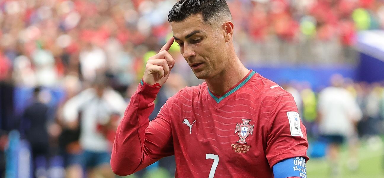 Dalot: Portugal prepped for team, Ronaldo critics