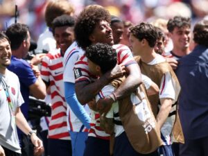 U.S. winning the WC not ‘ridiculous,’ Richards say…