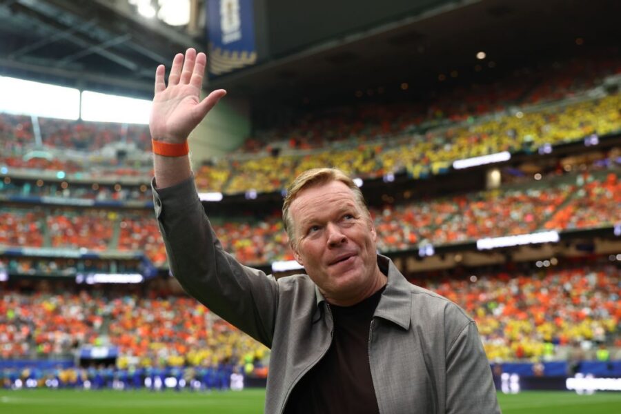 Netherlands break WC record with Sweden thumping