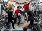 World Cup Daily: NASA astronauts kick ball around …
