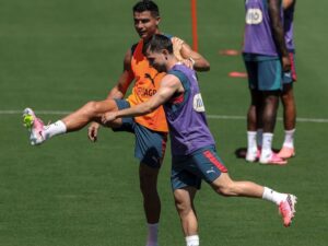 Conceição: No obligation to pass ball to Ronaldo