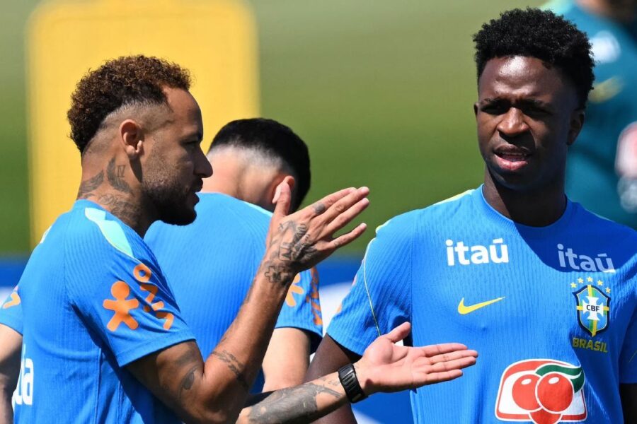 Neymar trains before Scotland World Cup clash
