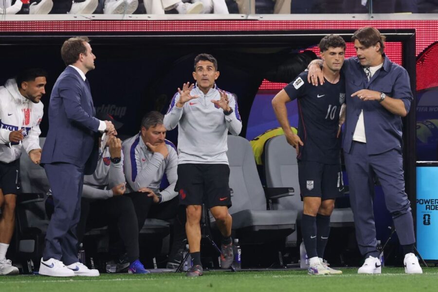Pulisic subs on as Türkiye beats U.S. on last kick...