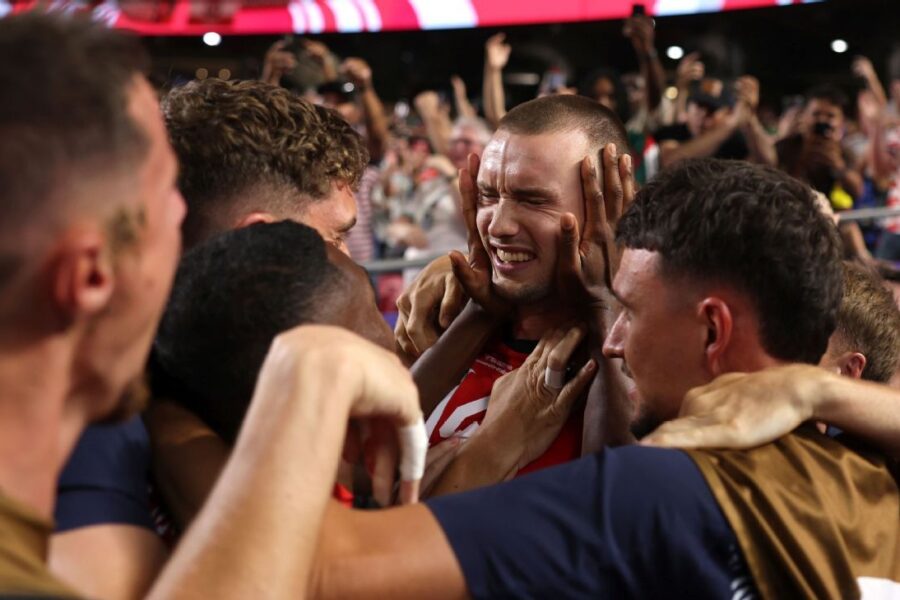 World Cup Daily LIVE: Iran despair after late Aust...