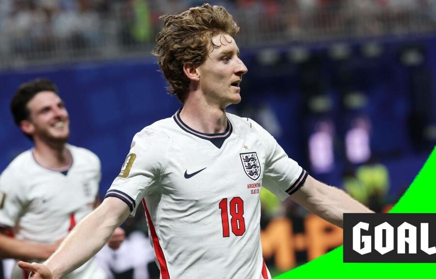 Gordon puts England ahead against Argentina