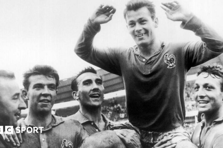 Borrowed shoes, no Golden Boot - the story of the World Cup's greatest scorer
