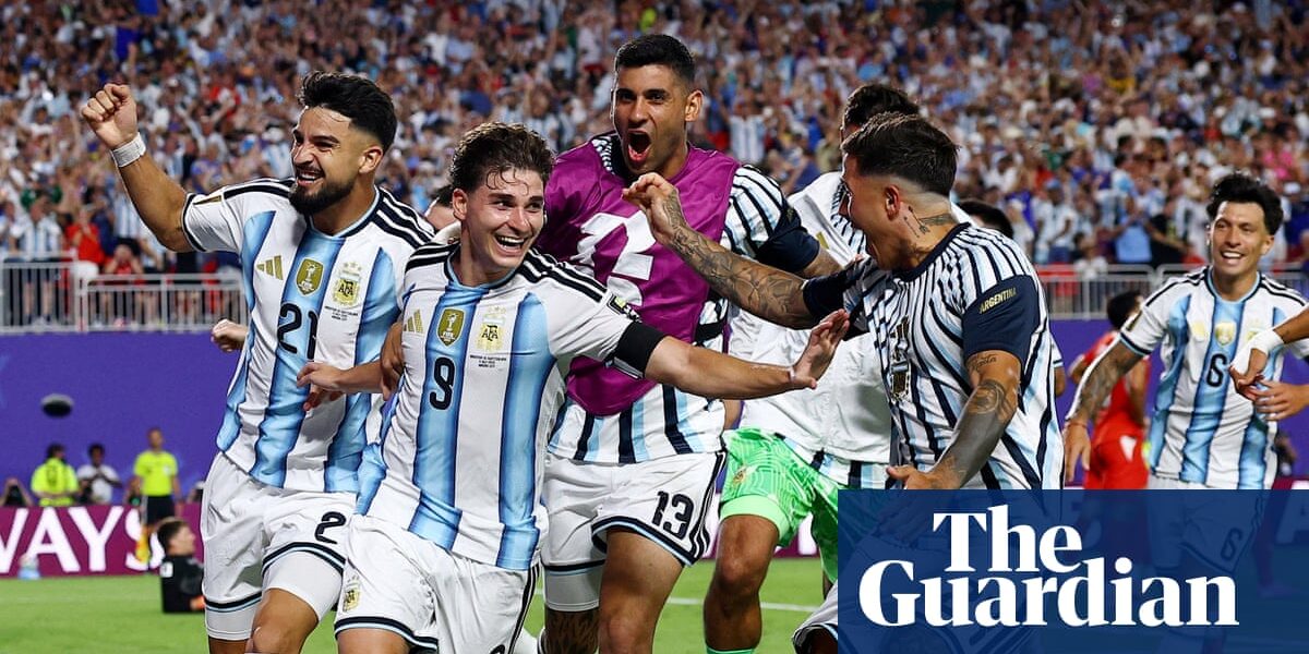 Julián Álvarez’s extra-time stunner sinks 10-man Switzerland to send Argentina into semi-finals