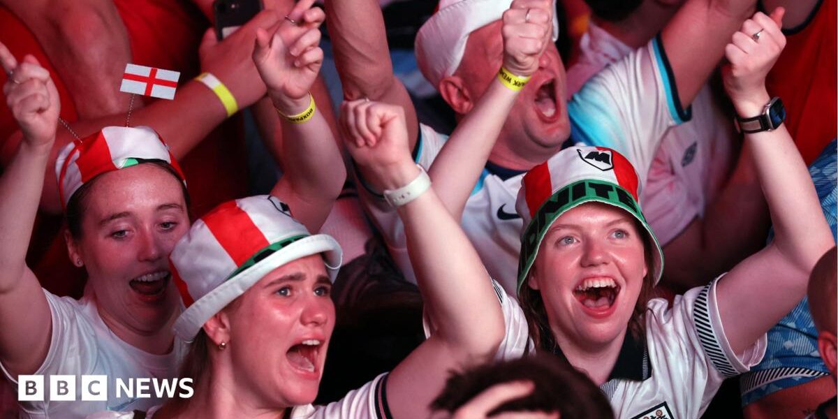 Starmer hints at bank holiday if England win World Cup