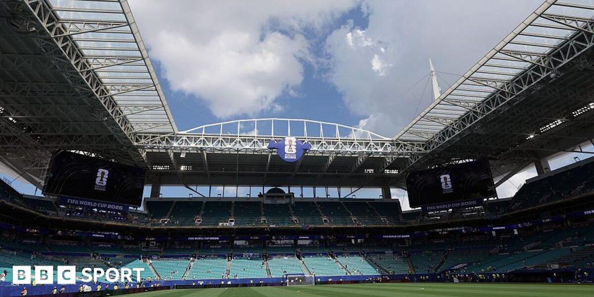 Thousands of tickets still available for England v France