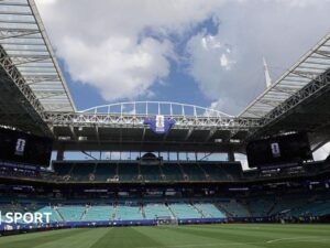 Thousands of tickets still available for England v France