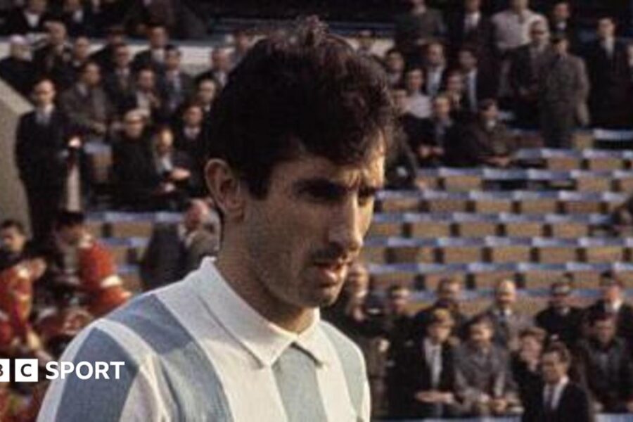Argentina midfield great Rattin dies aged 89