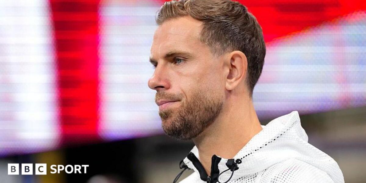 Henderson injures wrist in England celebrations