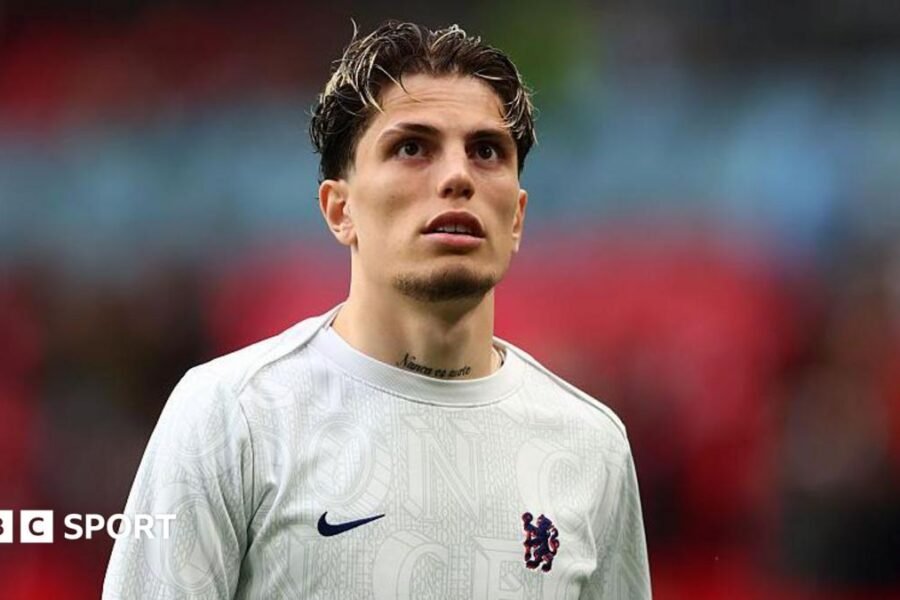 Villa agree loan deal for Chelsea winger Garnacho