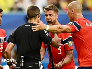 Did ball hit spidercam before England goal? Snicko says not – Norway unsure