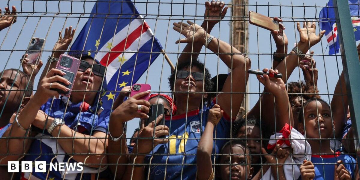 Thousands welcome home Cape Verde players after stunning World Cup run