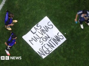 White House defends Argentina team over Falklands banner