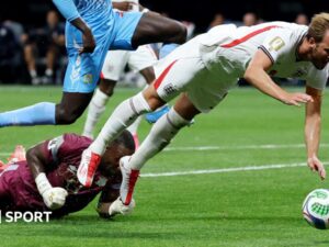 Should England have had a penalty for challenge on Kane?