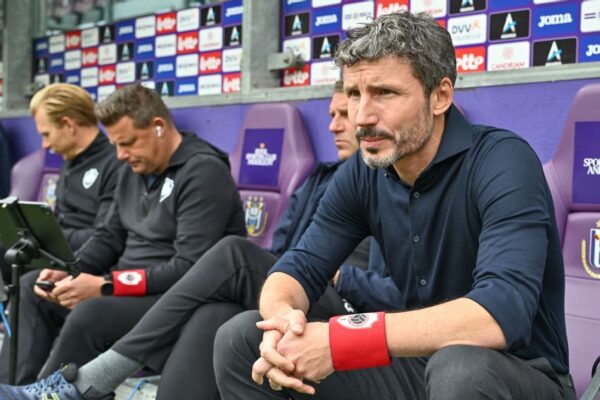 Van Bommel to replace Garcia as Belgium coach