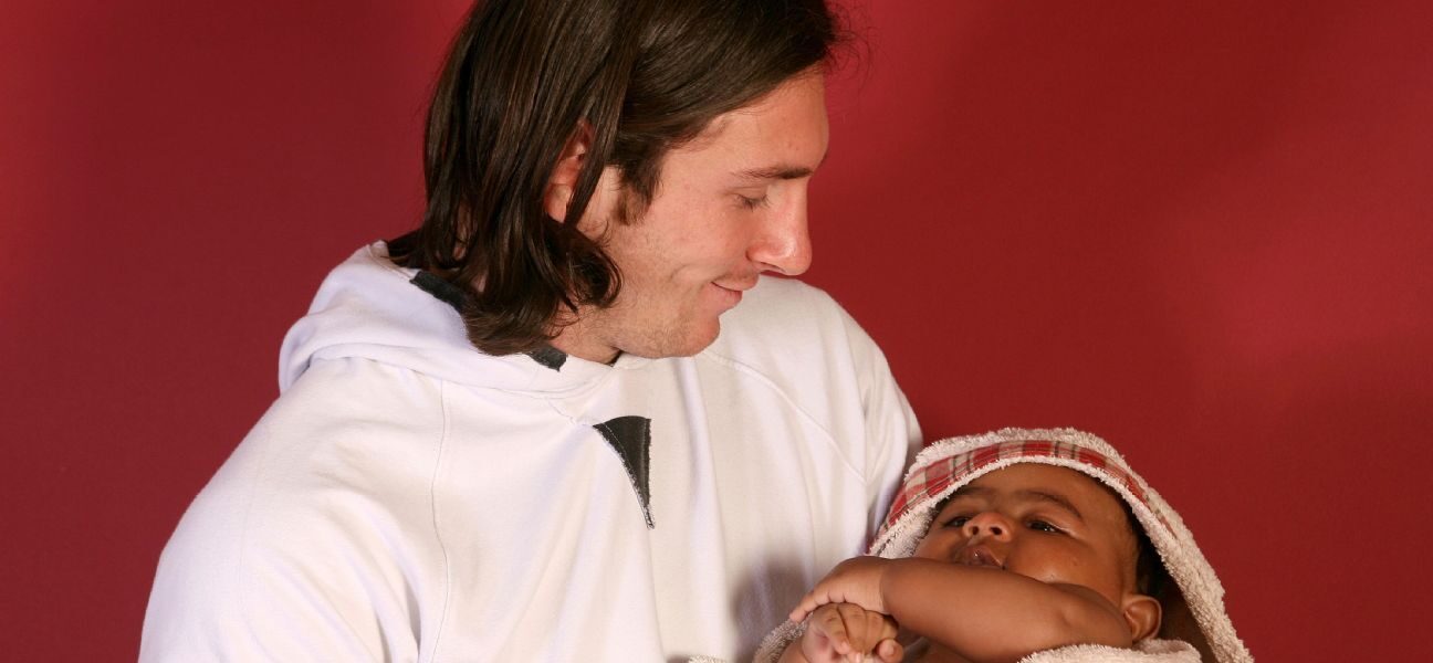 Messi first met Yamal as a baby. Their next meetin…